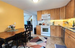 27 Observatory Road, Warwick, RI 02888