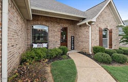 217 Clubview Circle, Pearl, MS 39208