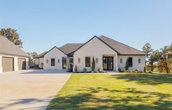 31 Patriot Pointe Loop, Eufaula, OK 74432