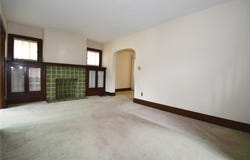 679 E Shady Dr, Mt Lebanon, PA 15228