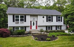 37 Evergreen Rd, Vernon Twp., NJ 07461-4702
