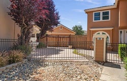 500 Birdsong ST, GILROY, CA 95020