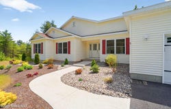 7 Mountainview Terrace, Queensbury, NY 12845
