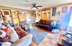 102 Herbert Ave, Carmi, IL 62821