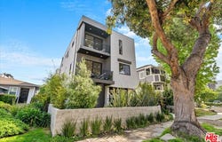 2108 Barry Ave, Los Angeles, CA 90025