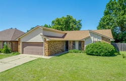 809 Wandering Way, Oklahoma City, OK 73170