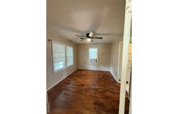 709 E Gladys Street, Sikeston, MO 63801