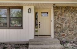 2558 W Village Lane, Springfield, MO 65807