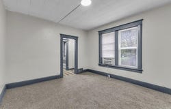 802 S 11th St, St Joseph, MO 64504