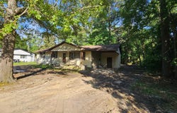 2100 N Webb Street, Selma, NC 27576