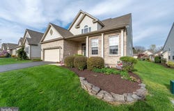 2927 LIFFORD LANE, MACUNGIE, PA 18062
