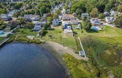 2714 Riverside Ave, Somerset, MA 02726