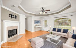 20755 Benton Heights Ave, Livingston, LA 70754