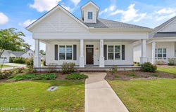 4906 Glen Garden Circle, Leland, NC 28451