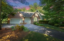 6632 E Eagle Lake Drive, Kalamazoo, MI 49009