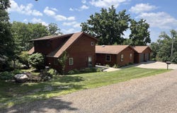 710 High Street, Eldon, IA 52554