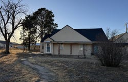 809 Avenue E, Abernathy, TX 79311