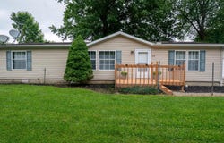 160 Cliff Street, Buckeye Lake, OH 43008