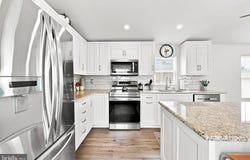 864 BUTTONWOOD Avenue, SPRING CITY, PA 19475