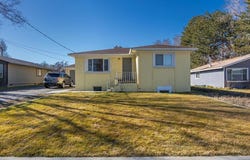 393 S 41st Ave, West Richland, WA 99353