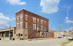 1097 Jackson, Dubuque, IA 52001