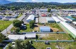 125 N Flora Rd, Greenacres, WA 99016