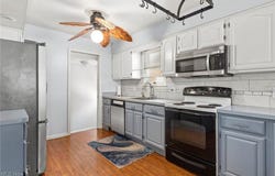 6342 Chestnut Hills Drive, Parma, OH 44129