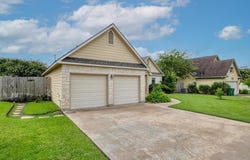 365 Rose Mayer LOOP, La Grange, TX 78945