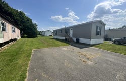6 Oxford Road, Vassalboro, ME 04989