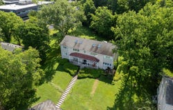4116 Stoneview Dr, Louisville, KY 40207