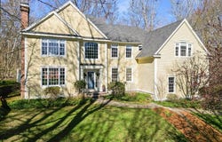 36 Morningside Dr, Topsfield, MA 01983