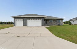 714 Cypress Court, Mason City, IA 50401