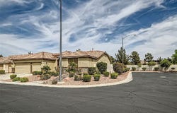 8698 Waterford Bend Street, Las Vegas, NV 89123