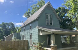 1131 Lyon Street, Carthage, MO 64836