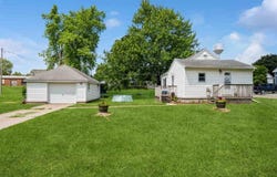 1 E Jefferson Ave S, Urbana, IA 52345