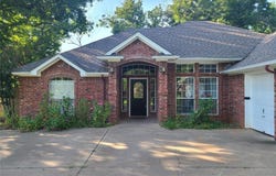 9020 Monticello Drive, Granbury, TX 76049