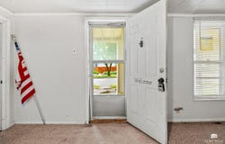 318 S 5th Street, Manhattan, KS 66502