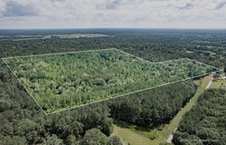 43.16 Crooked Rd., Laurel, MS 39443