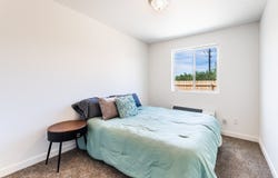1069 NE EMERALD DR, Hermiston, OR 97838