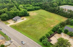 W Main St., Tupelo, MS 38801