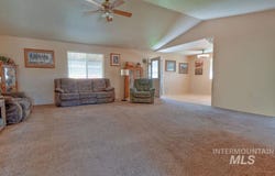 908 2nd Ave E, Jerome, ID 83338