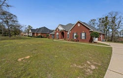 6090 Celeste Road, Saraland, AL 36571