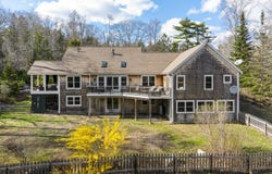 59 Ledgewood Drive, Boothbay, ME 04537