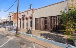 218 N Main St, Rockdale, TX 76567