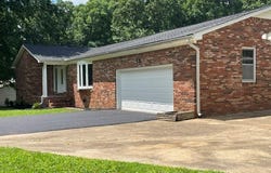 195 Scenic Hill, PARIS, TN 38242