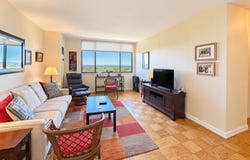 271 Grand Central Parkway, Floral Park, NY 11005