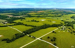58 E 900 Road, Baldwin City, KS 66006