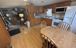 8481 S 5th Avenue, Oak Creek, WI 53154