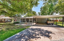 404 Reiley Rd, Seguin, TX 78155