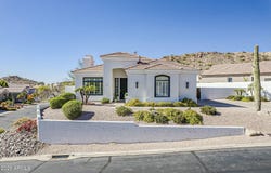 6334 E VIEWMONT Drive, Mesa, AZ 85215